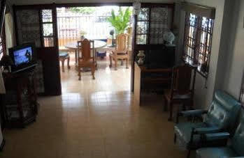 Sri Krung Guest House Аюттхая Екстер'єр фото